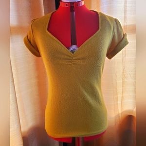 Sourpuss Sweetheart Pinup Sweater Top